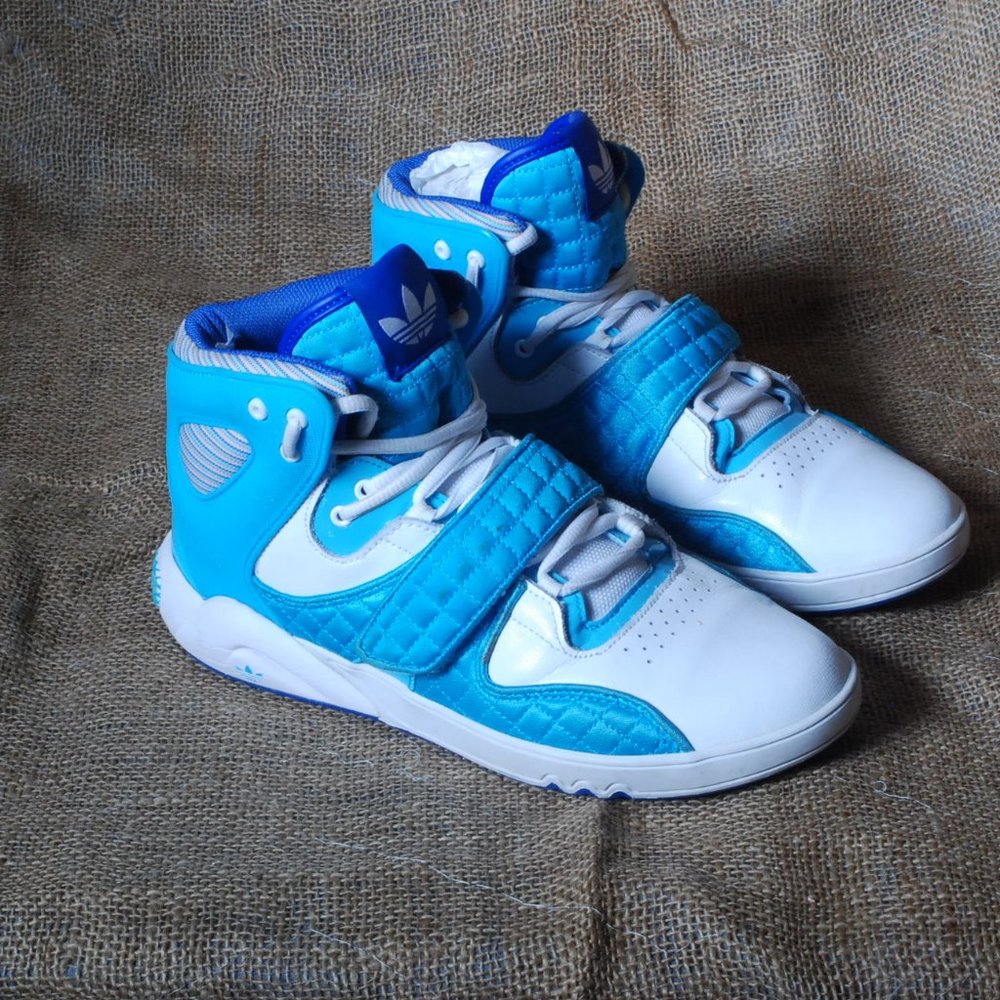 Adidas Originals Women's Roundhouse Mid Sneakers us G56811 LIMITIED